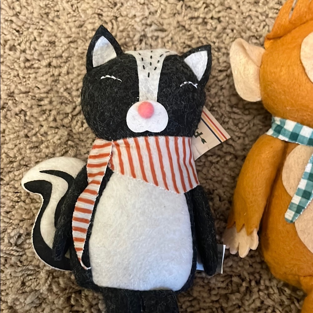 Skunk and Monkey - Picture 3 of 6